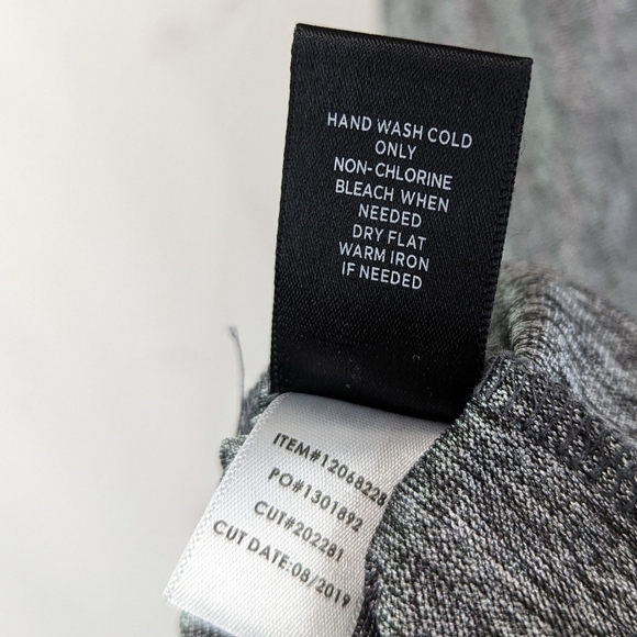 Torrid Shirt Womens 1 1X Silver Tank Top High Neck Pleated Goddess Metallic - Picture 10 of 13